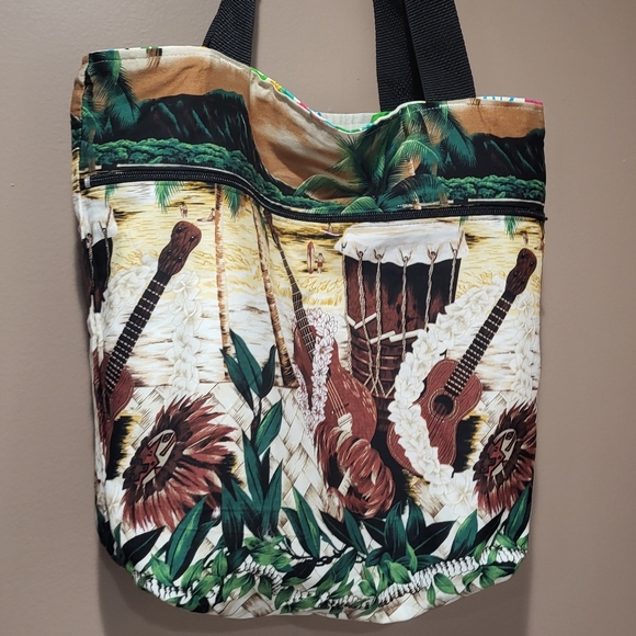 Stuff Your Fab Finds Tote Aloha Hawaiian Reversible Tote - Picture 2 of 2